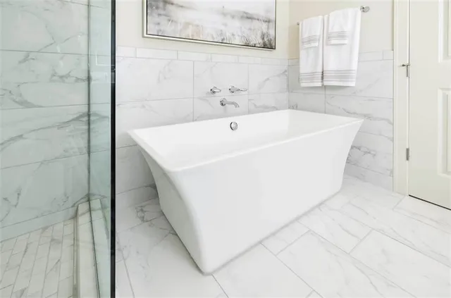 $5,730 | 2965 Peachtree Road, Unit 801, Atlanta, GA 30305