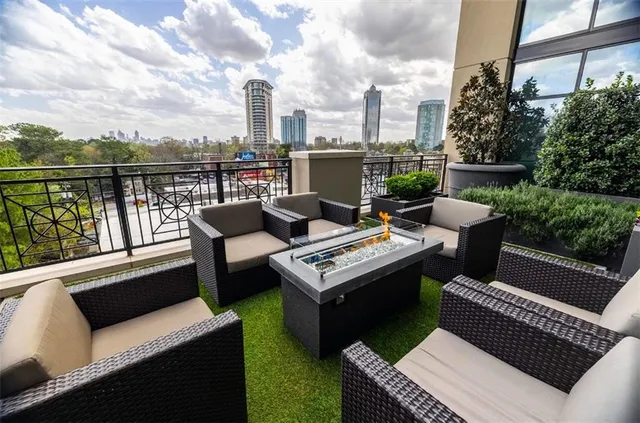 $5,730 | 2965 Peachtree Road, Unit 801, Atlanta, GA 30305