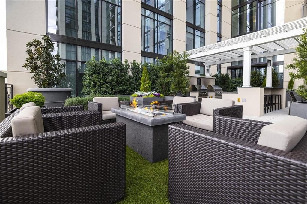 2965 Peachtree Road, Unit 1302 Atlanta, GA 30305 - Photo 27 of 34