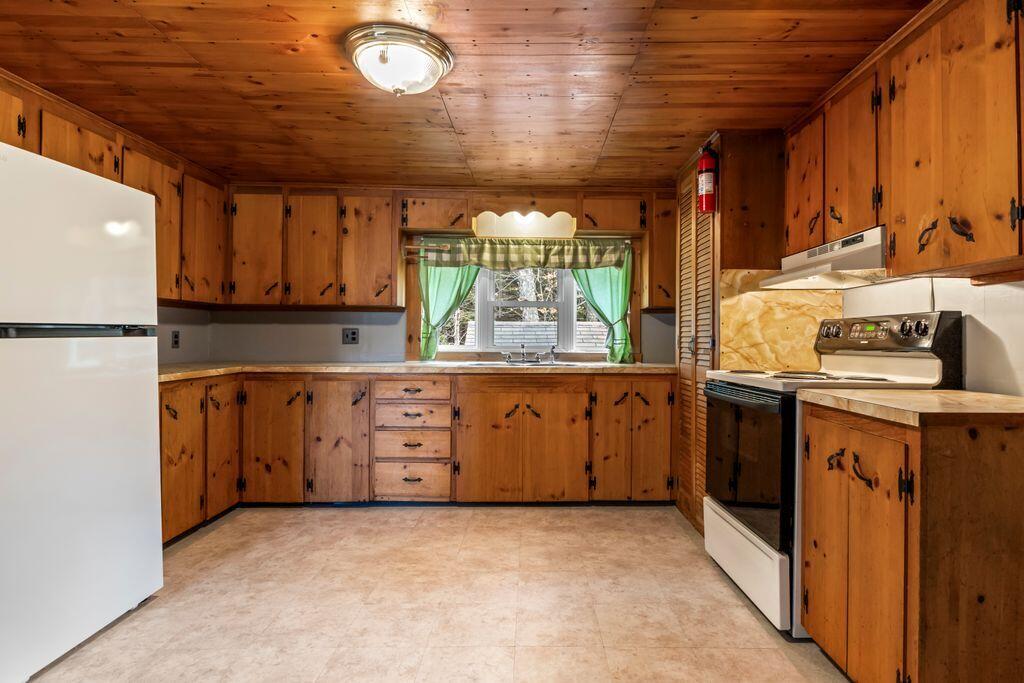 633 Norway Road Harrison, ME 04040 - Photo 14 of 33 15__V5A9910