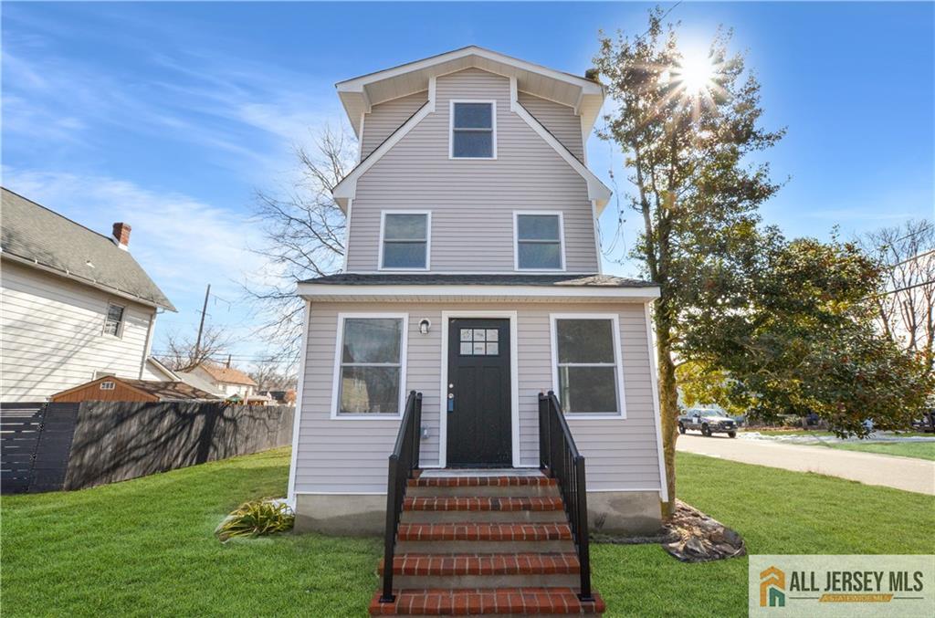 24 John Street Helmetta, NJ 08828 - Photo 1 of 17