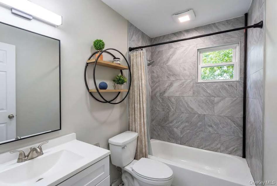 26 Inwood Road Port Washington, NY 11050 - Photo 5 of 5 renovated