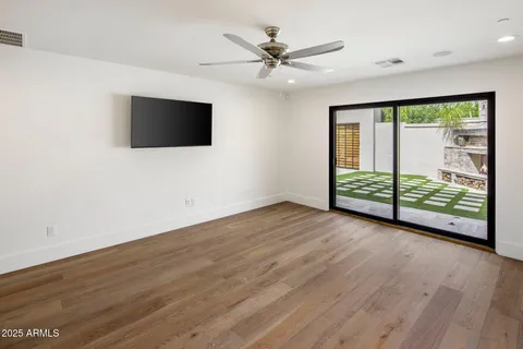 $2,335,000 | 8405 East Vista Del Lago, Scottsdale, AZ 85255