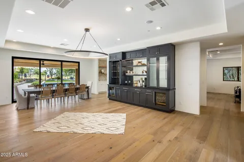 $2,335,000 | 8405 East Vista Del Lago, Scottsdale, AZ 85255