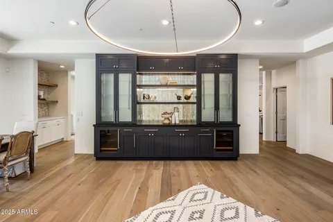 $2,335,000 | 8405 East Vista Del Lago, Scottsdale, AZ 85255