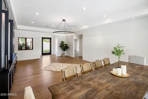 $2,335,000 | 8405 East Vista Del Lago, Scottsdale, AZ 85255