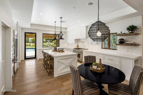 $2,335,000 | 8405 East Vista Del Lago, Scottsdale, AZ 85255