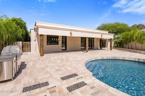 $2,335,000 | 8405 East Vista Del Lago, Scottsdale, AZ 85255