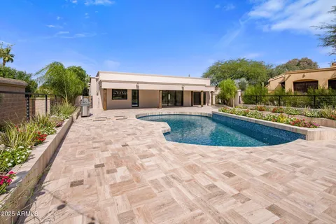 $2,335,000 | 8405 East Vista Del Lago, Scottsdale, AZ 85255