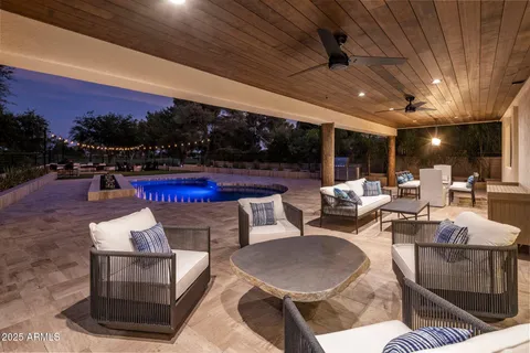 $2,335,000 | 8405 East Vista Del Lago, Scottsdale, AZ 85255