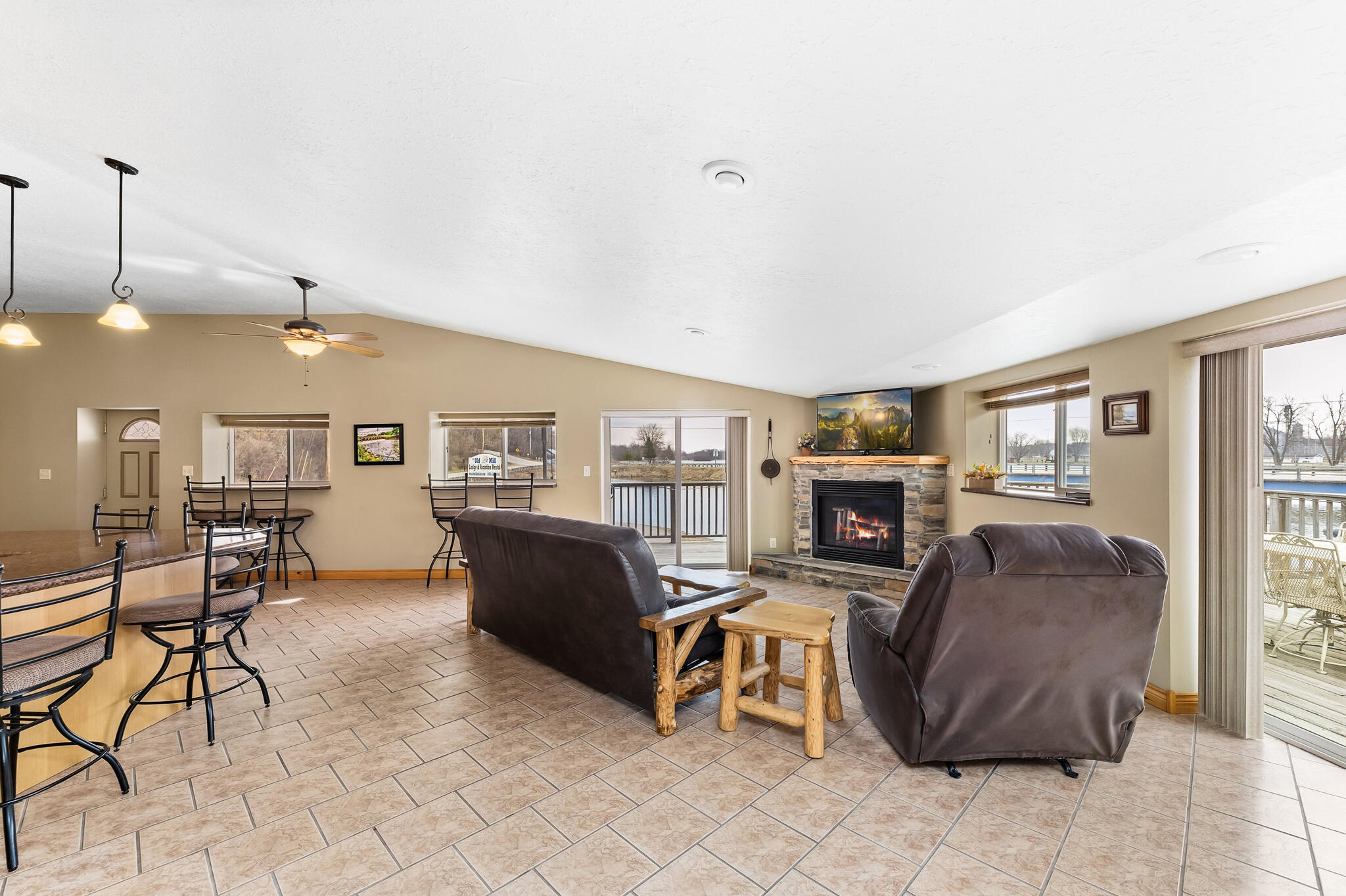 141 Mill Road Blair, WI 54616 - Photo 6 of 42 6 LIVING ROOM