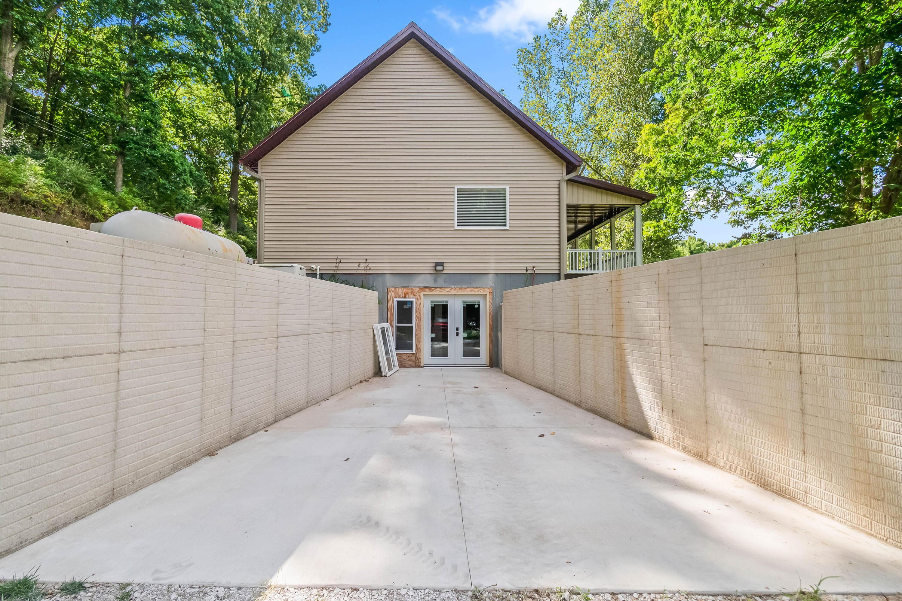 5211 Long Lake Road Reading, MI 49274 - Photo 26 of 98 28