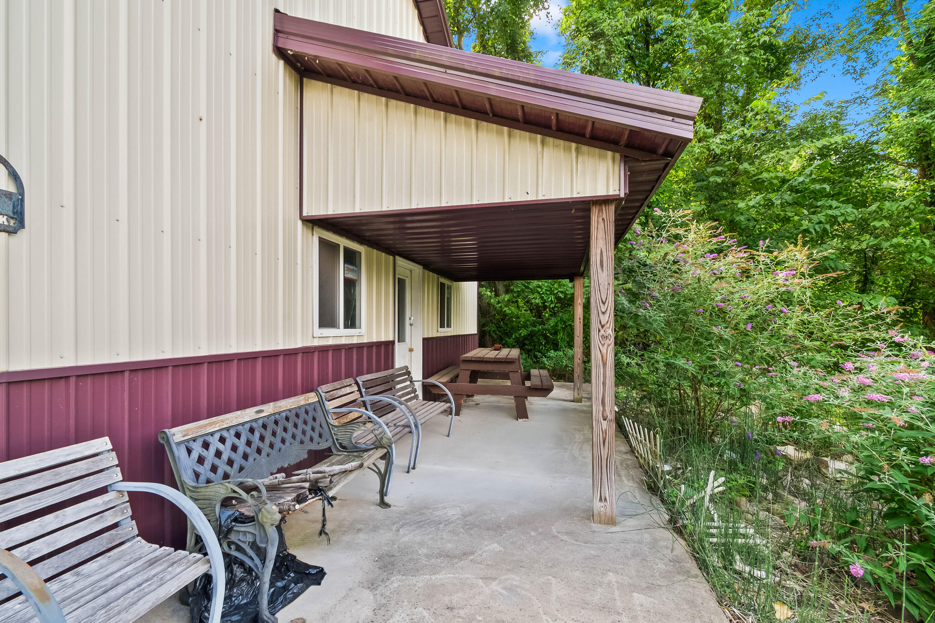 5211 Long Lake Road Reading, MI 49274 - Photo 33 of 98 22