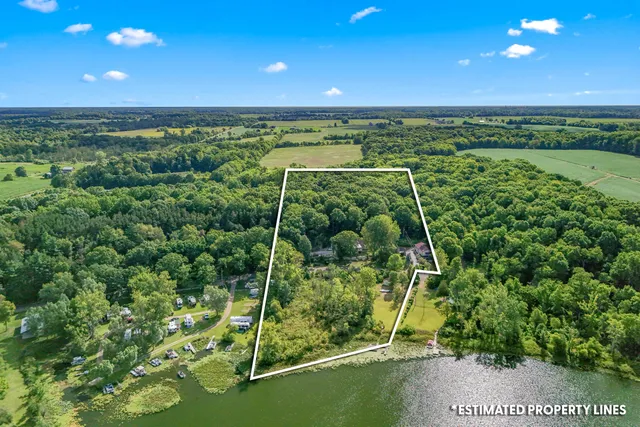 $865,000 | 5211 Long Lake Road, Reading, MI 49274