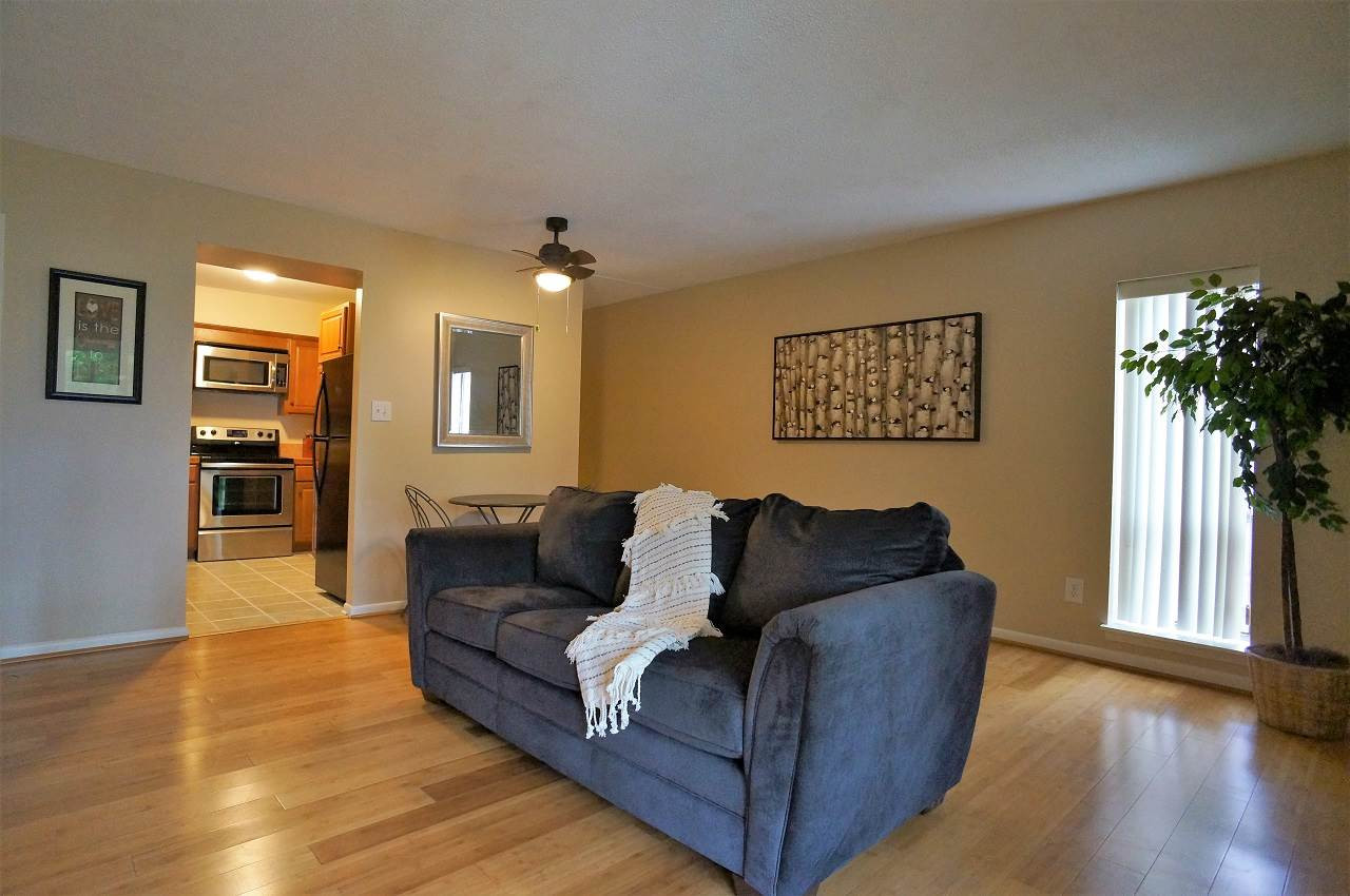 618 Pine Ridge Place, Unit 618 Raleigh, NC 27609 - Photo 10 of 20 Photo 11