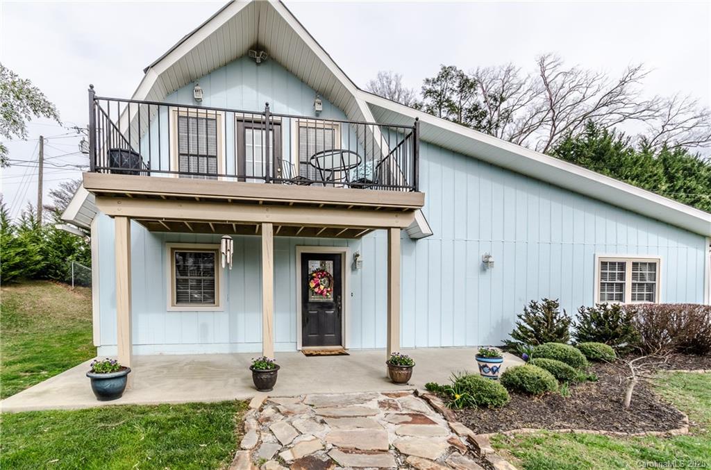 343 Watson Road Arden, NC 28704 - Photo 3 of 40 Gallery Image 3