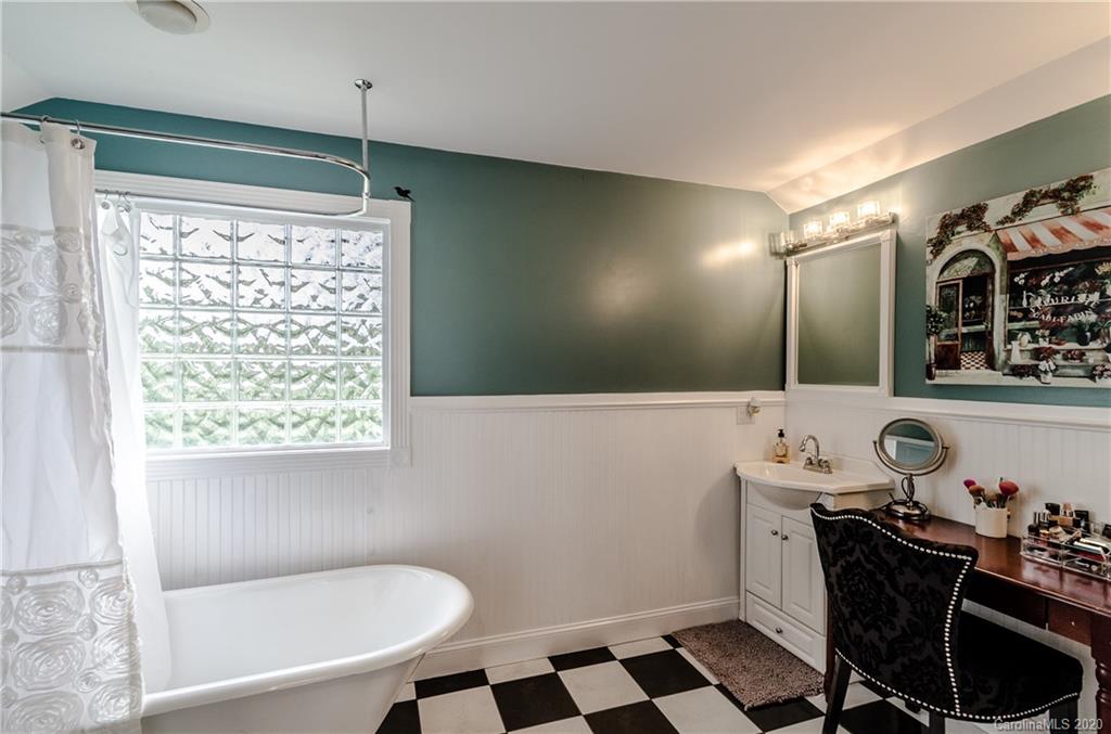 343 Watson Road Arden, NC 28704 - Photo 33 of 40 Gallery Image 33
