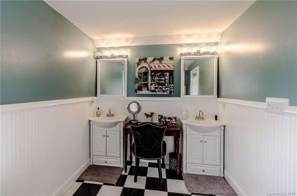 343 Watson Road Arden, NC 28704 - Photo 34 of 40 Gallery Image 34