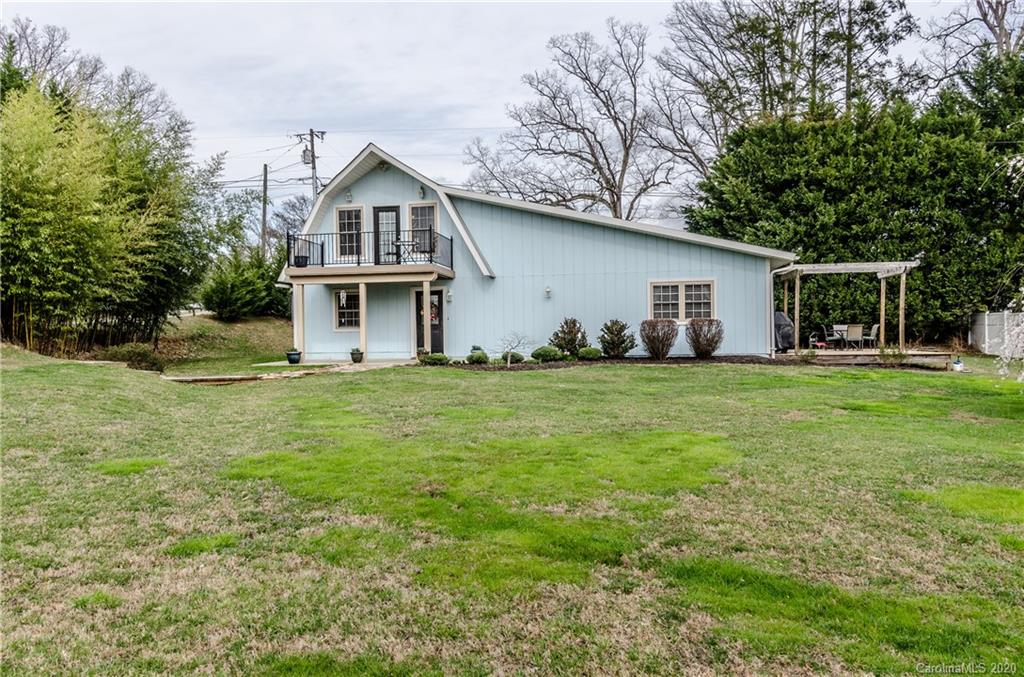 343 Watson Road Arden, NC 28704 - Photo 6 of 40 Gallery Image 6