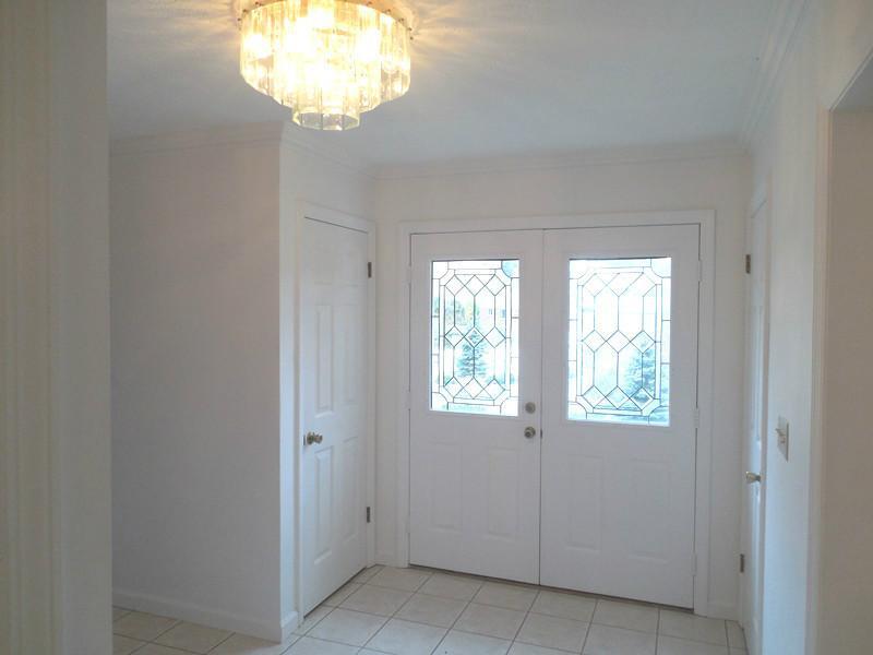 1000 Segar Road Mt. Lebanon, PA 15243 - Photo 2 of 25 Entry/Foyer. A most welcoming atmosphere draws you past the double doors into the two story foyer where you are first introduced to the idyllic pleasures embodied within including crown molding, crystal lighting fixture, an open balcony & ceramic tiled flooring.