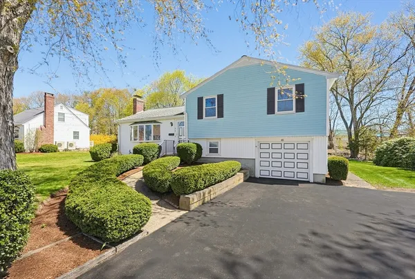 $610,000 | 48 Irving Drive, Walpole, MA 02081