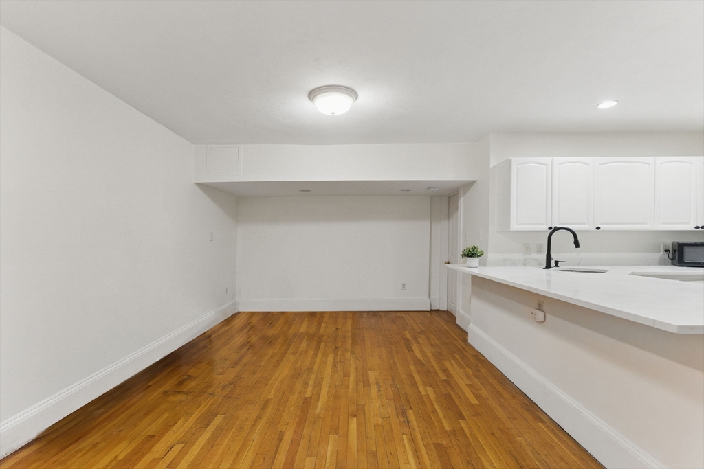 16 Garrison Road, Unit 7 Brookline, MA 02445 - Photo 10 of 33