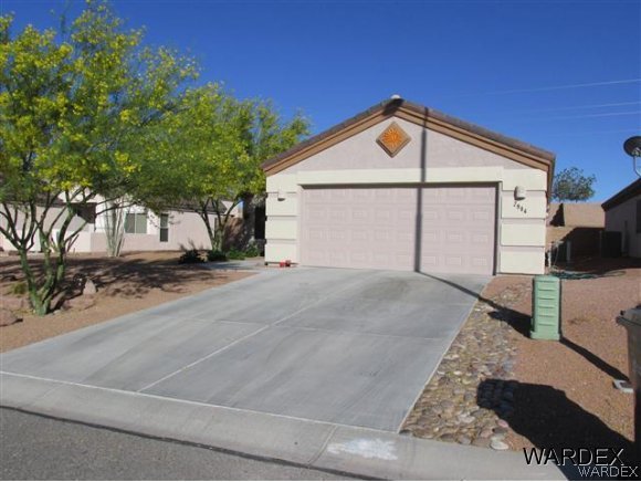 2984 Ranch House Road Bullhead City, AZ 86442 - Photo 3 of 29