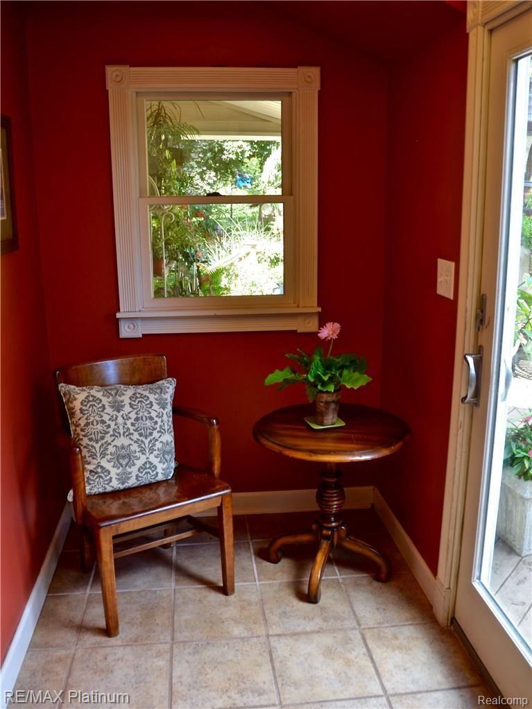 17860 Garvey Road Chelsea, MI 48118 - Photo 18 of 31 Patio Entryway, alcove