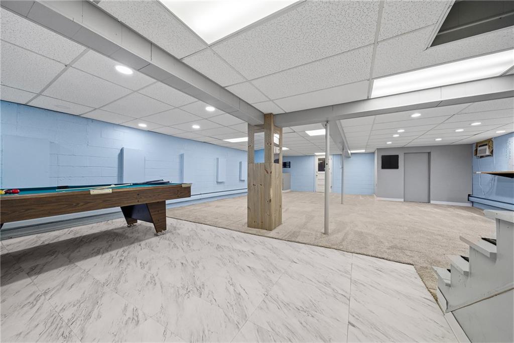 176 McMichael Road Pittsburgh, PA 15205 - Photo 23 of 32 a view of a hall with wooden floor