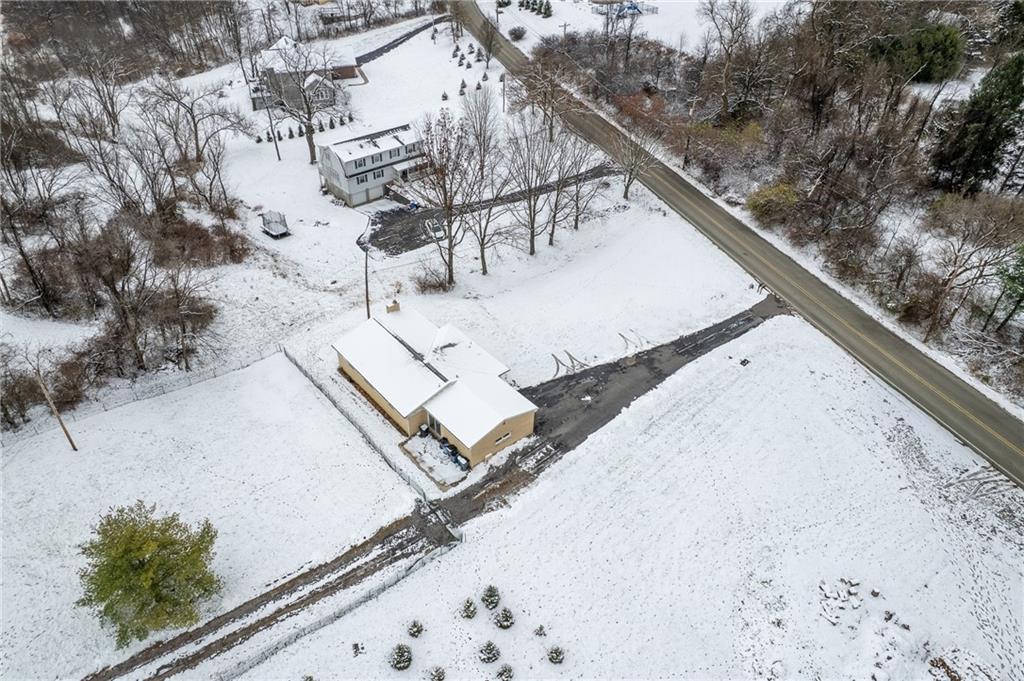 176 McMichael Road Pittsburgh, PA 15205 - Photo 31 of 32 a view of a backyard with wooden fence