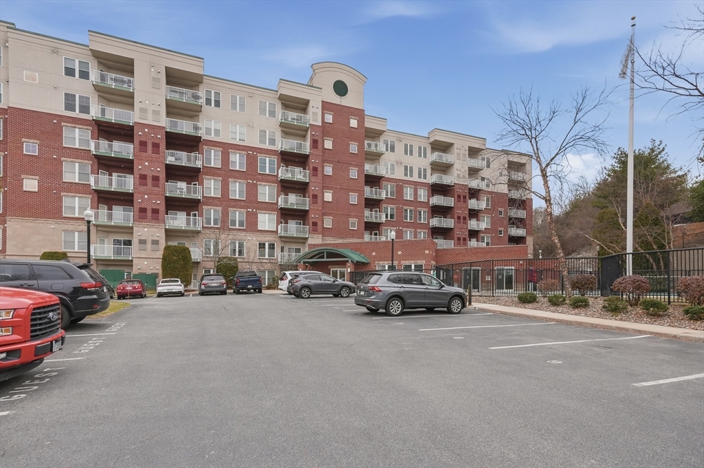 36 Village Road, Unit 613 Middleton, MA 01949 - Photo 1 of 34