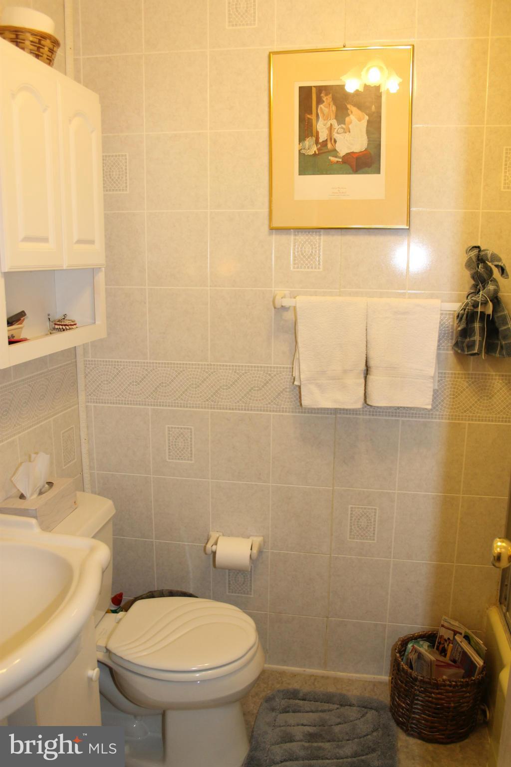5423 Balls Mill Road Midland, VA 22728 - Photo 10 of 17 Bath