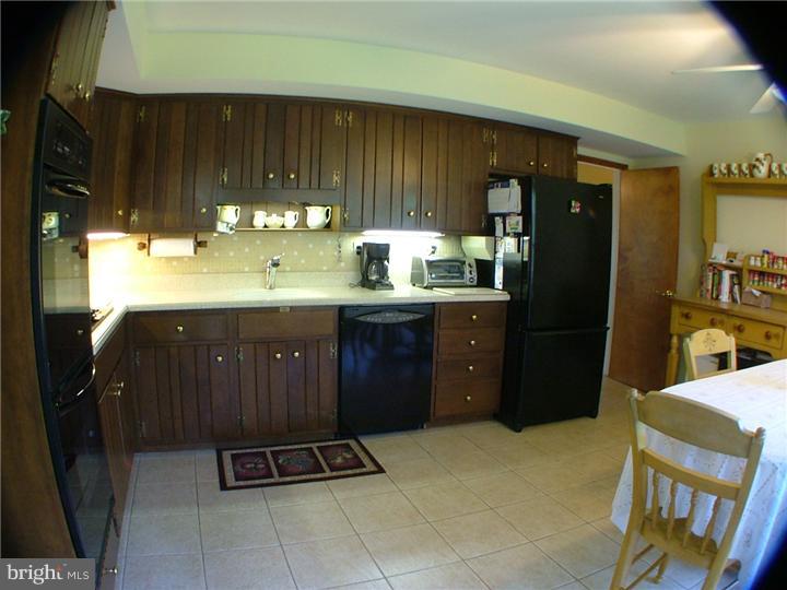 606 Westbourne Road West Chester, PA 19382 - Photo 11 of 25 Kitchen