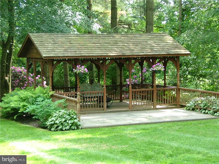 606 Westbourne Road West Chester, PA 19382 - Photo 3 of 25 Back Yard
