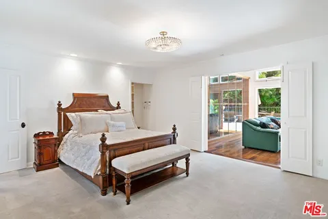 $7,995,000 | 521 North Rexford Drive, Beverly Hills, CA 90210