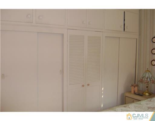 22 Dayton Road Edison, NJ 08817 - Photo 14 of 20 a view of a terrace