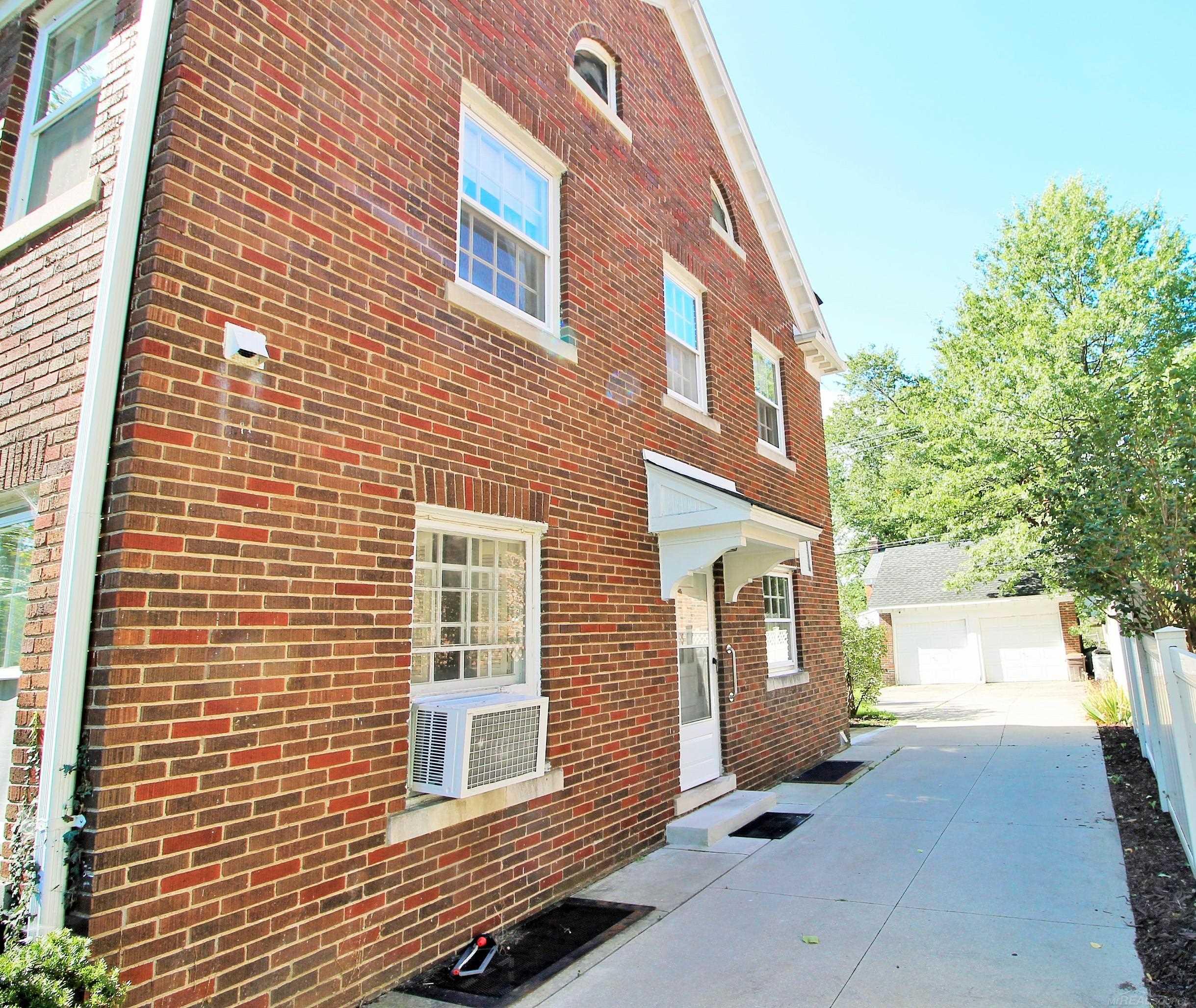 1105 Harvard Road Grosse Pointe, MI 48230 - Photo 56 of 73 50122904-55.JPG