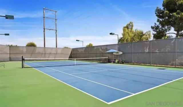 a view of a tennis court