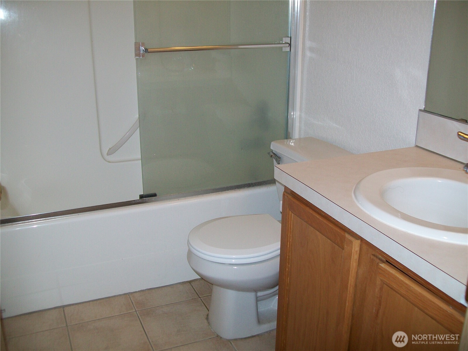 1116 Golf Club Road Southeast, Unit B Lacey, WA 98503 - Photo 7 of 8