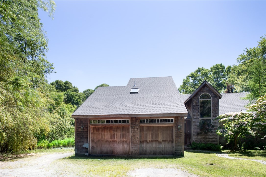 413 Eagleville Road Tiverton, RI 02878 - Photo 4 of 44 Gallery Image 4