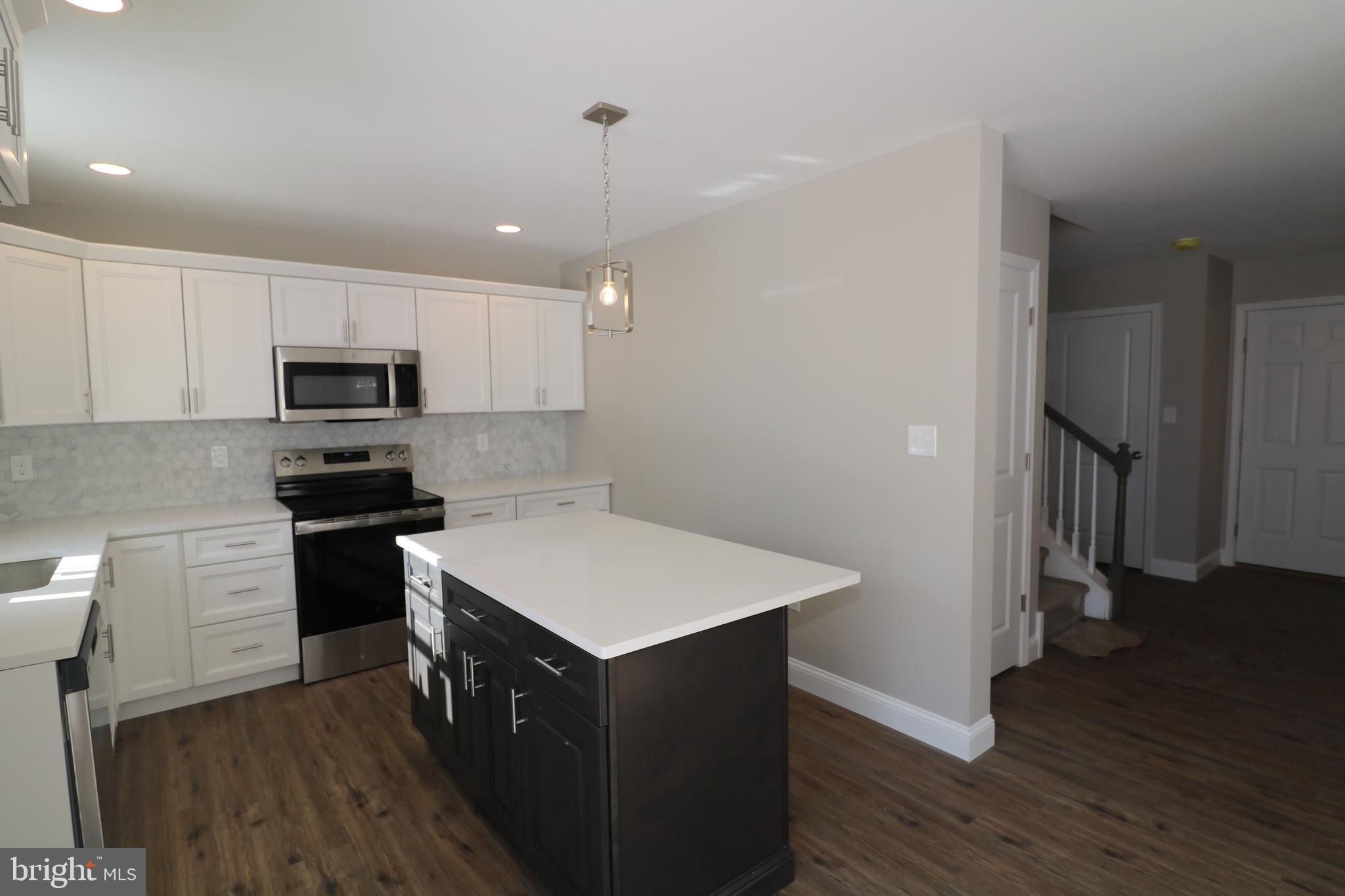 36 Rosalie's Way Temple, PA 19560 - Photo 4 of 18