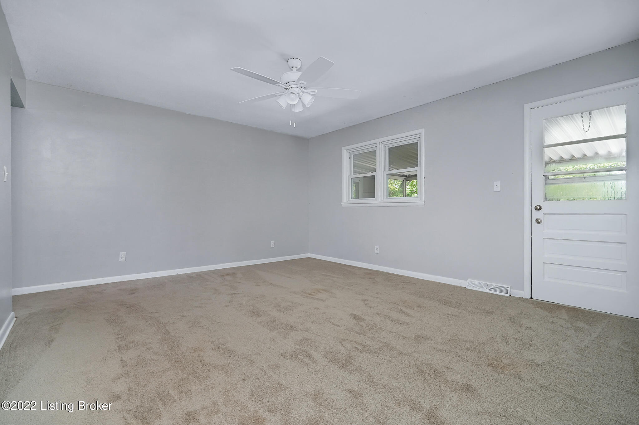 360 North Property Road New Castle, KY 40050 - Photo 18 of 41 19 DSC00421