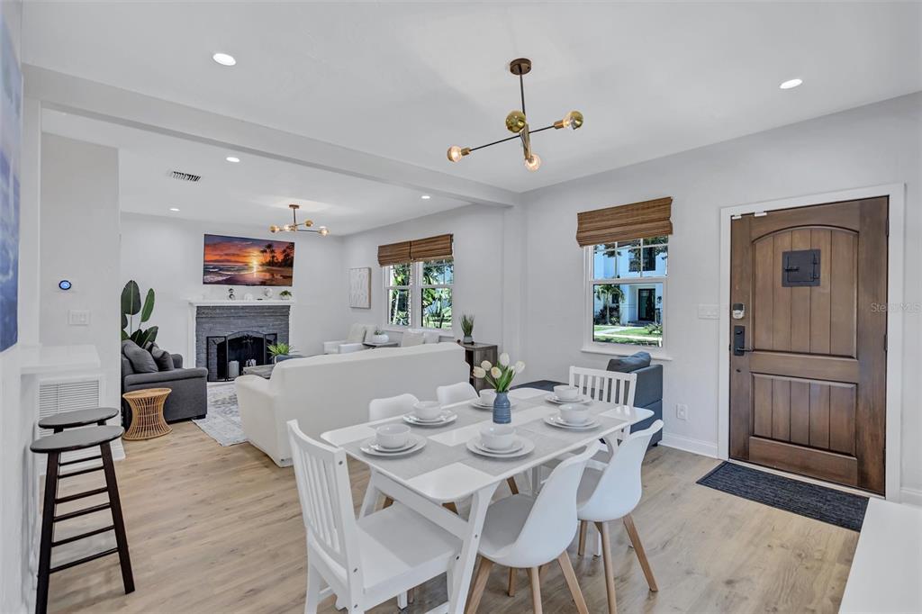 2437 Floyd Street Sarasota, FL 34239 - Photo 6 of 50