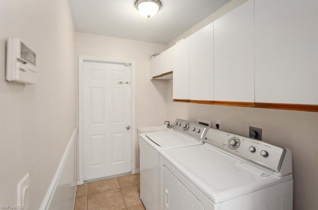 18269 Columbine Road Fort Myers, FL 33967 - Photo 21 of 29 a utility room with dryer and washer