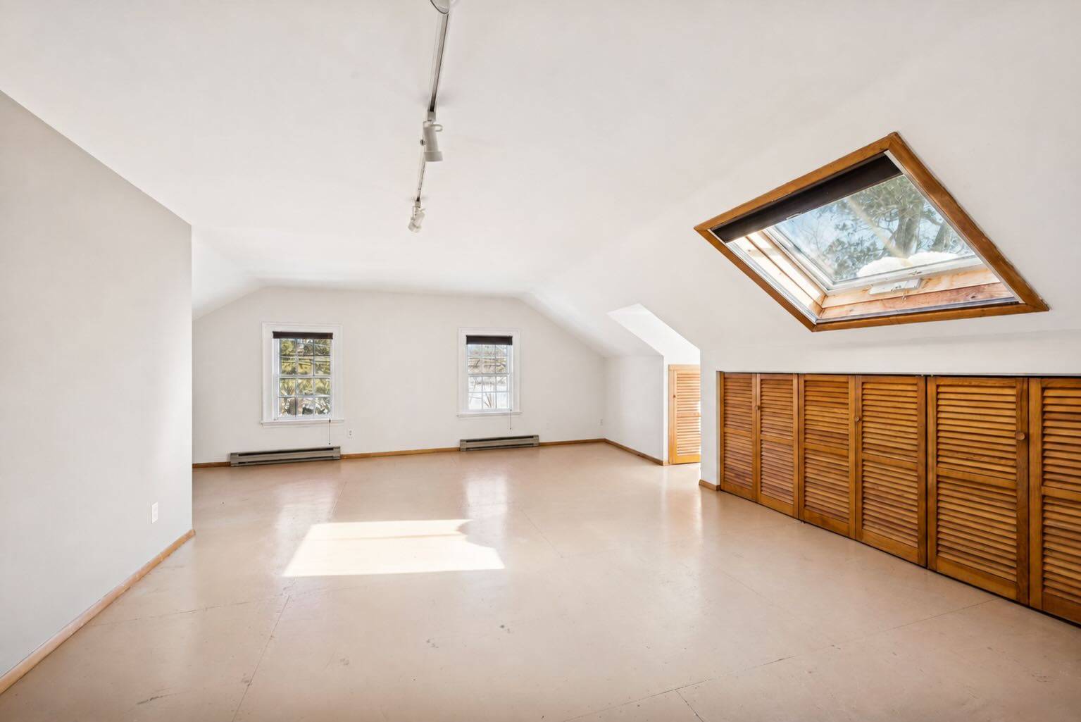 338 Main Street Sag Harbor, NY 11963 - Photo 17 of 22