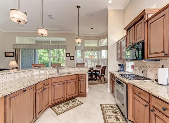 $4,500 | 304 8th Avenue East, Palmetto, FL 34221