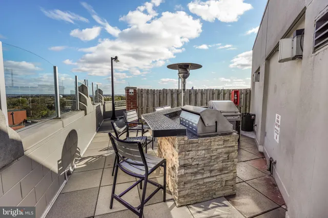 a view of an outdoor space with seating area
