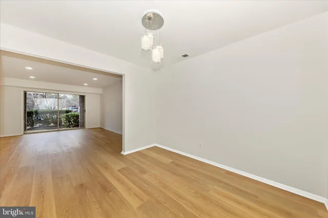 $1,550 | 7917 Coriander Drive, Unit 104, Gaithersburg, MD 20879