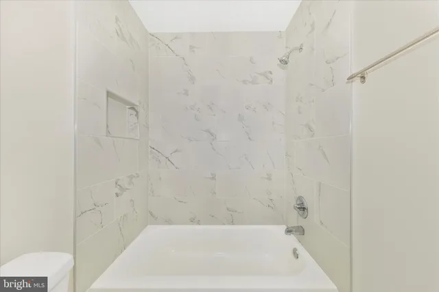 $1,550 | 7917 Coriander Drive, Unit 104, Gaithersburg, MD 20879