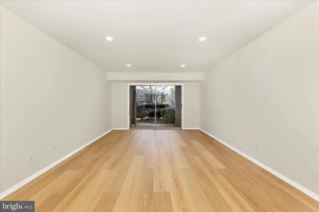 $1,550 | 7917 Coriander Drive, Unit 104, Gaithersburg, MD 20879